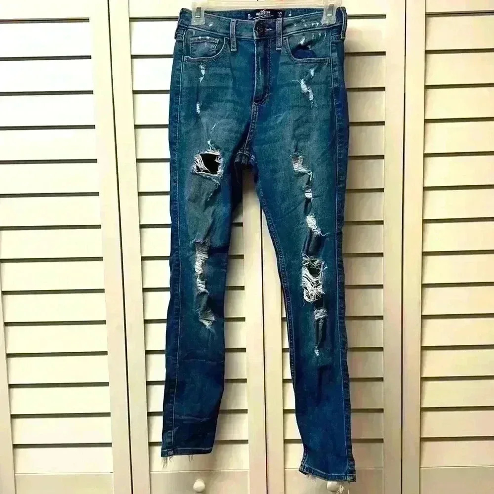 Hollister Curvy High Rise Super Skinny Jeans - Size 25”x28”